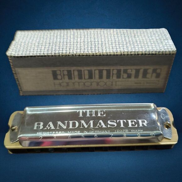 The Bandmaster Vintage 4" Chrome Harmonica "C" with Original Box - Musical Gift - Picture 2 of 13